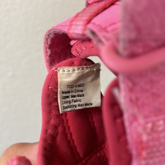 Jumping Beans Toddler size 4 pink sandals - Picture 2 of 5